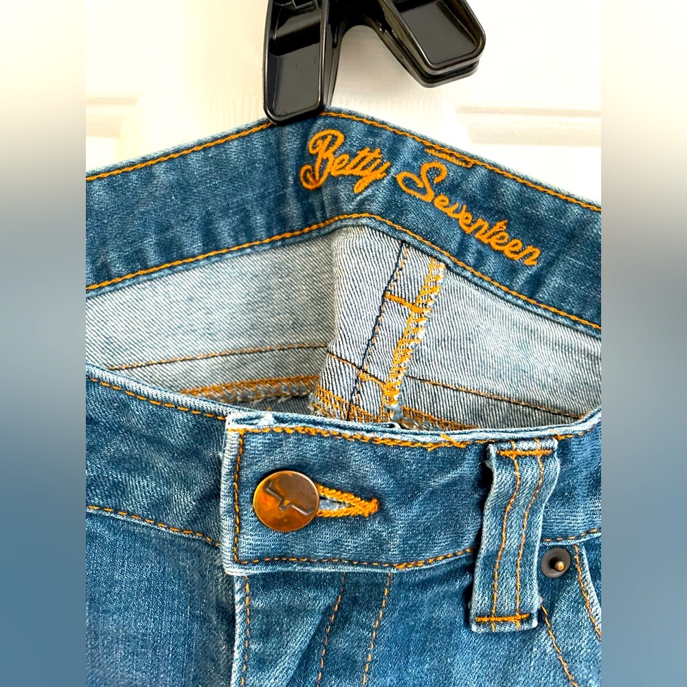 Kimes Ranch Jeans, Betty Seventeen, Size 4/34, Used - Some Visible Wear.